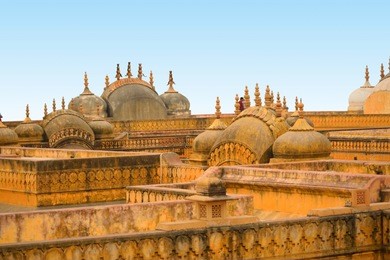 architecture of the roof of nahargarh fort.