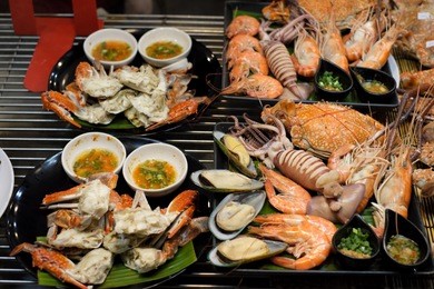 mix grilled seafood plate