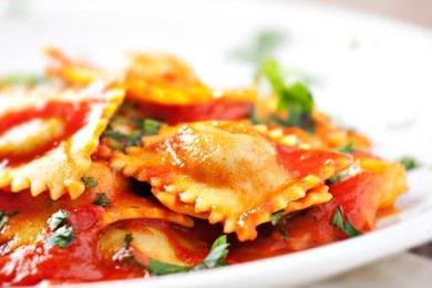 ravioli with tomato sauce