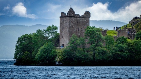 lochness urquhart ruins