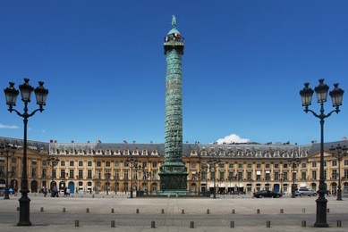 the place vendome column in paris