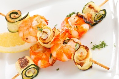 prawn skewers with vegetables