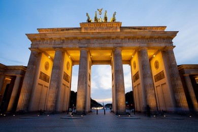 brandenburg gate (brandenburger tor) in berlin night shot