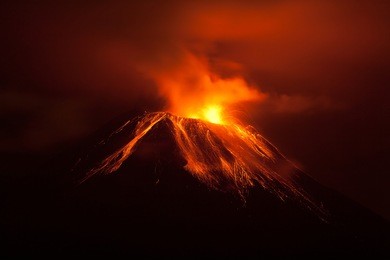 tungurahua volcano exploding in the night of 30 11 2011, ecuador

