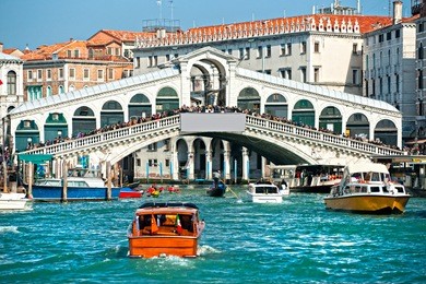 venice,  rialto bridge. italy.