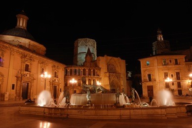 plaza de la virgen in valencia, spain