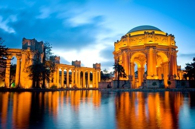 palace of fine arts museum at night in san francisco
