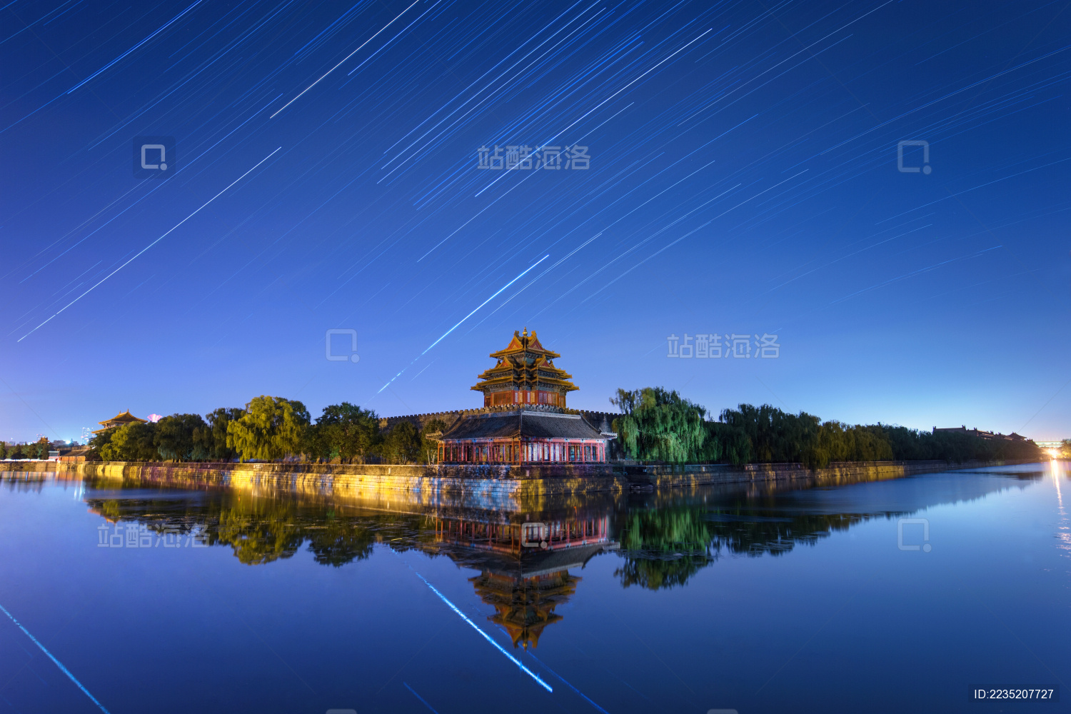 星空下的北京故宫角楼