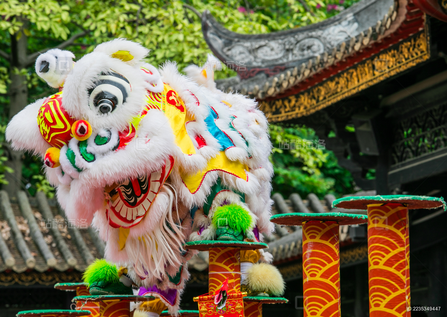 岭南文化舞狮采青