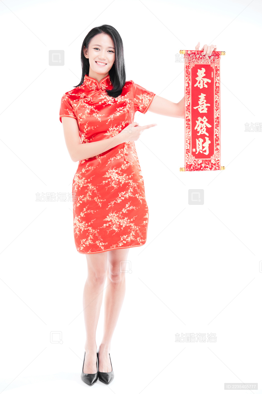 穿着旗袍的中国女生