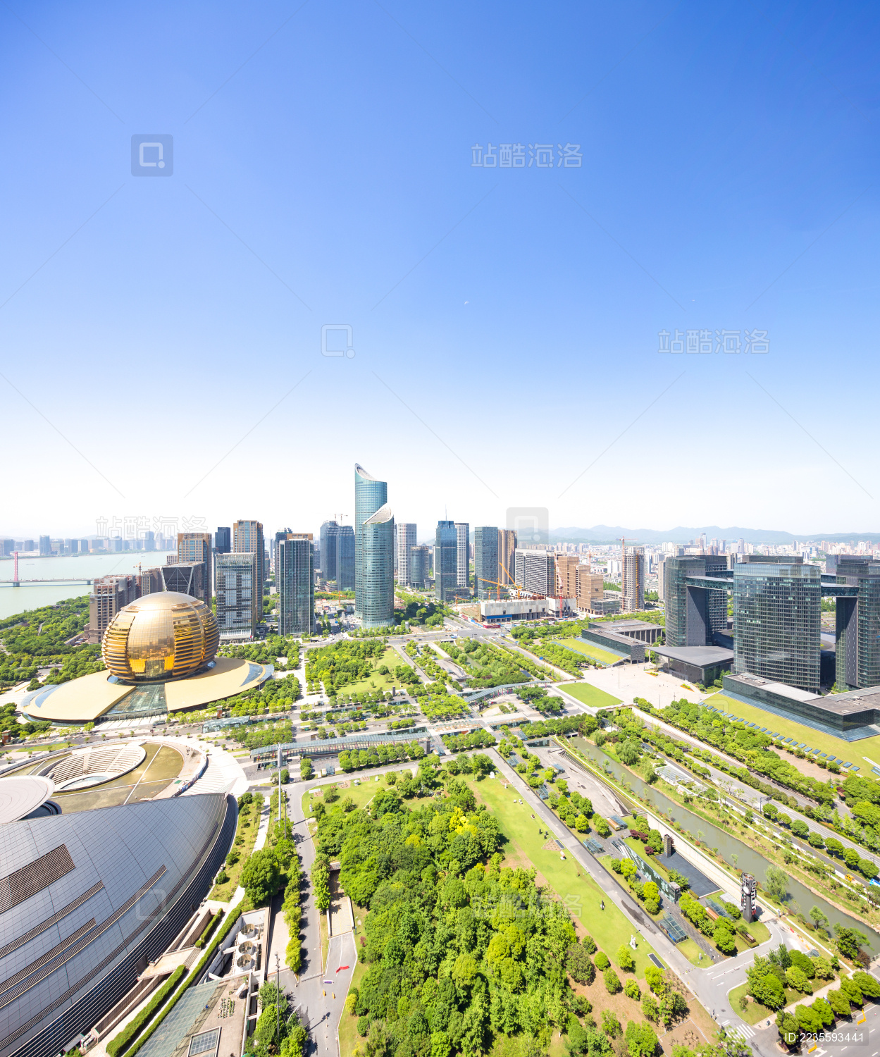 杭州的城市景观的高角度视图蓝天钱江新城