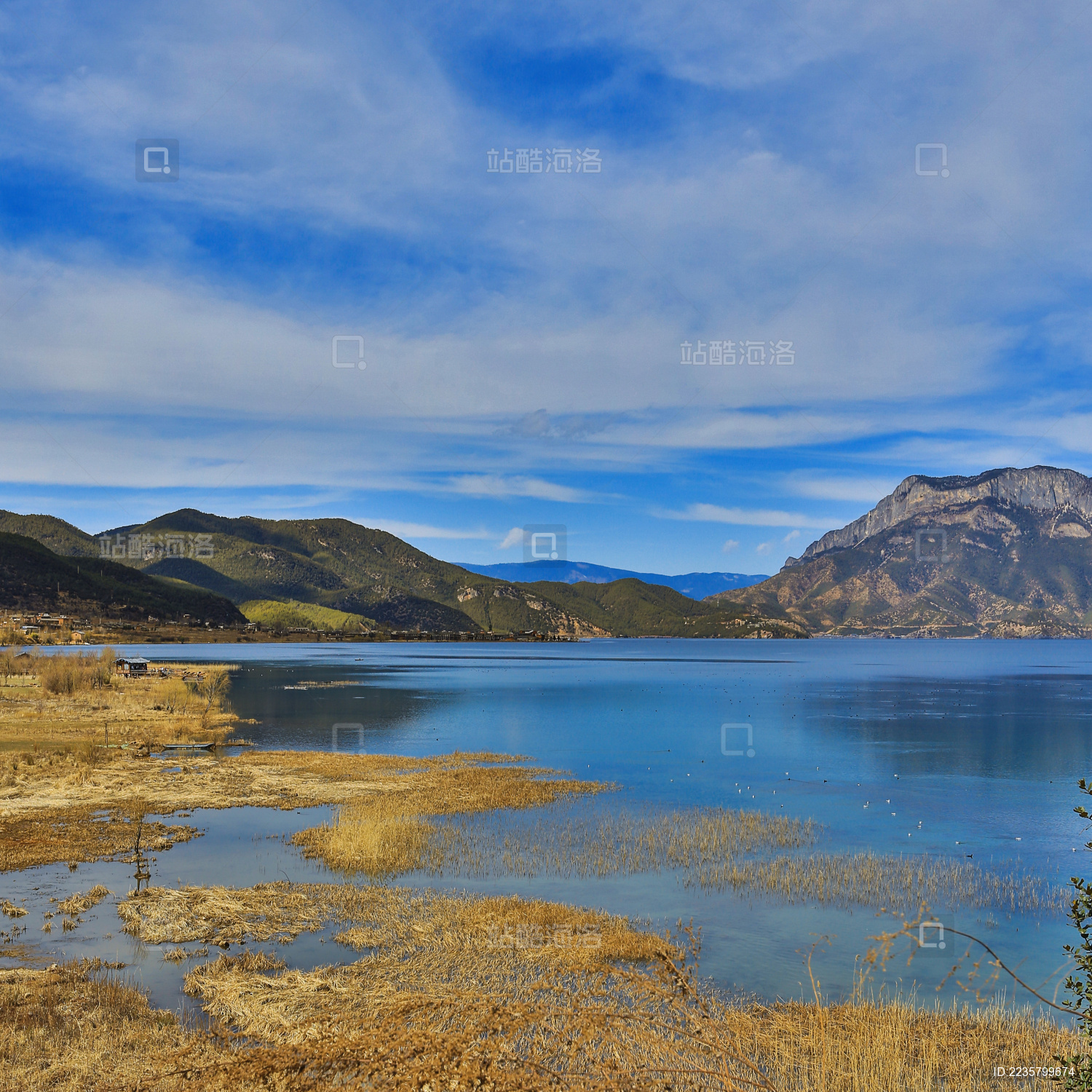 神秘美丽的泸沽湖