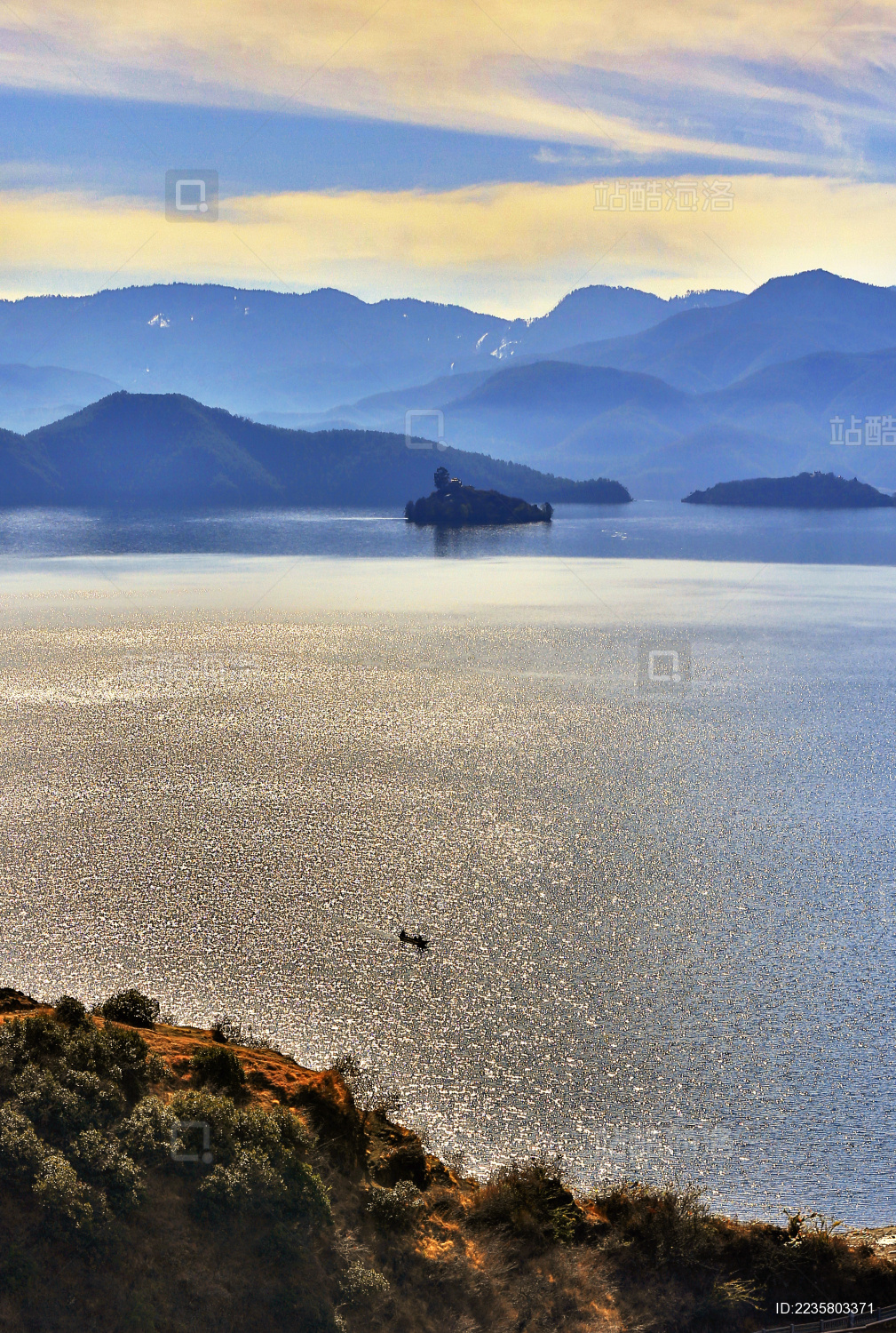 摩梭族的母亲湖——泸沽湖