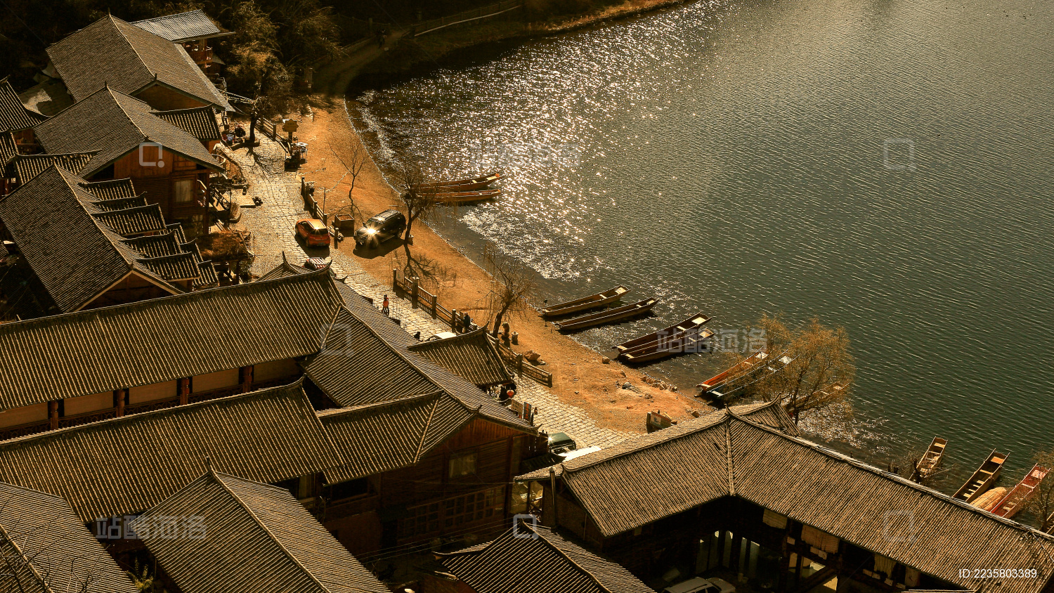 摩梭族的母亲湖——泸沽湖