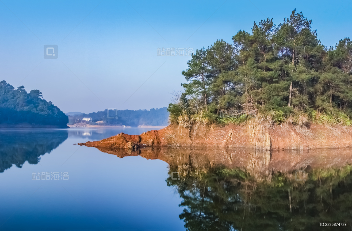 江西省婺源县赋春镇鸳鸯湖自然景观