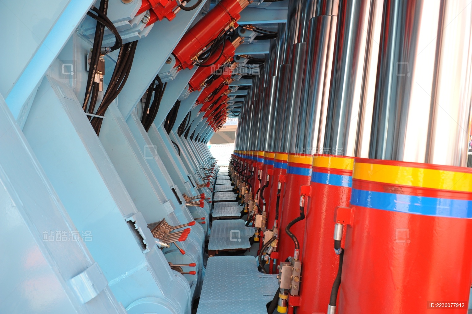 工业设备液压支架