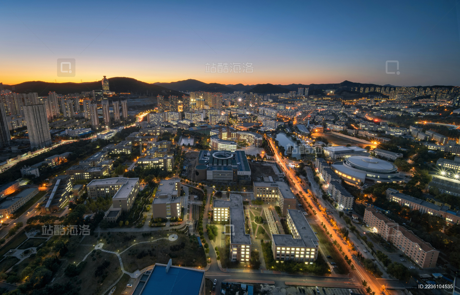 大连海事大学夜景