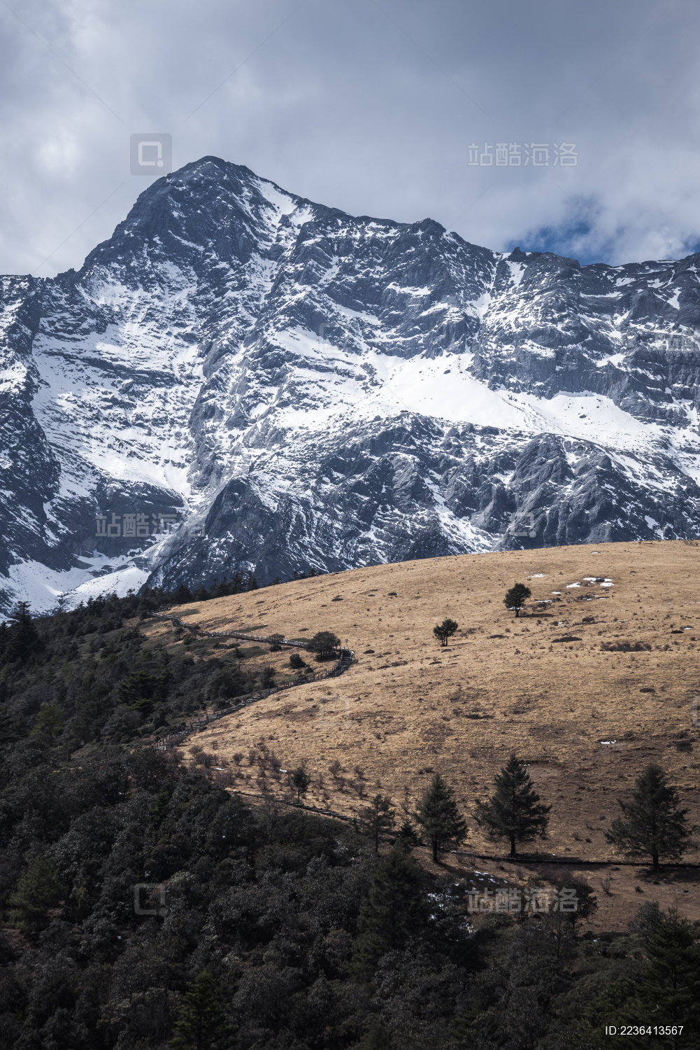 云南丽江玉龙雪山风光