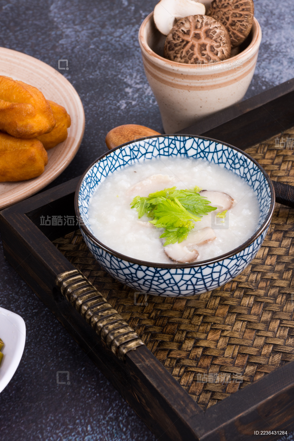 一碗香菇瘦肉粥