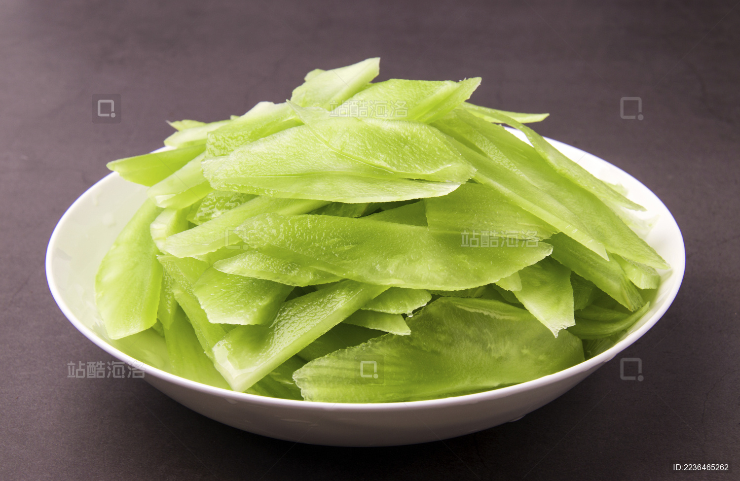 切片莴苣淡绿色色拉图案新鲜蔬菜基 库存图片. 图片 包括有 膳食, 冰山, 饮食, 有机, 背包, 庭院 - 167959469