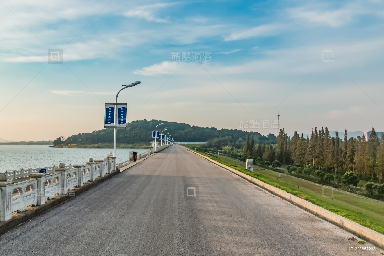 江苏省南京市溧水区平坦大道环境建筑