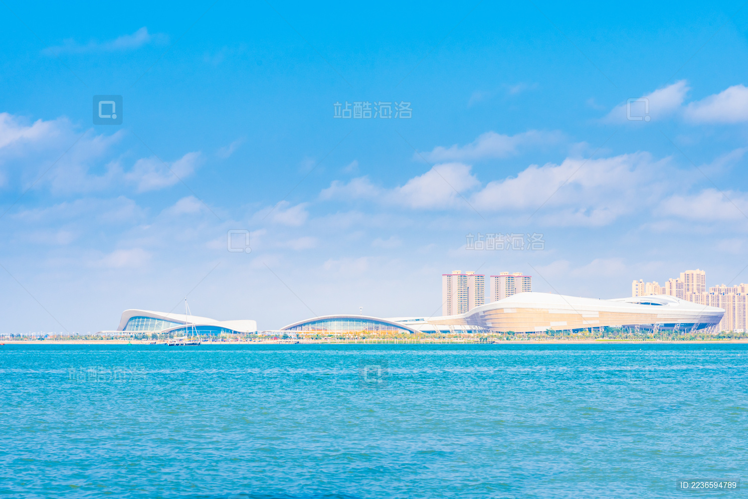 湛江海湾的奥林匹克体育中心的风光