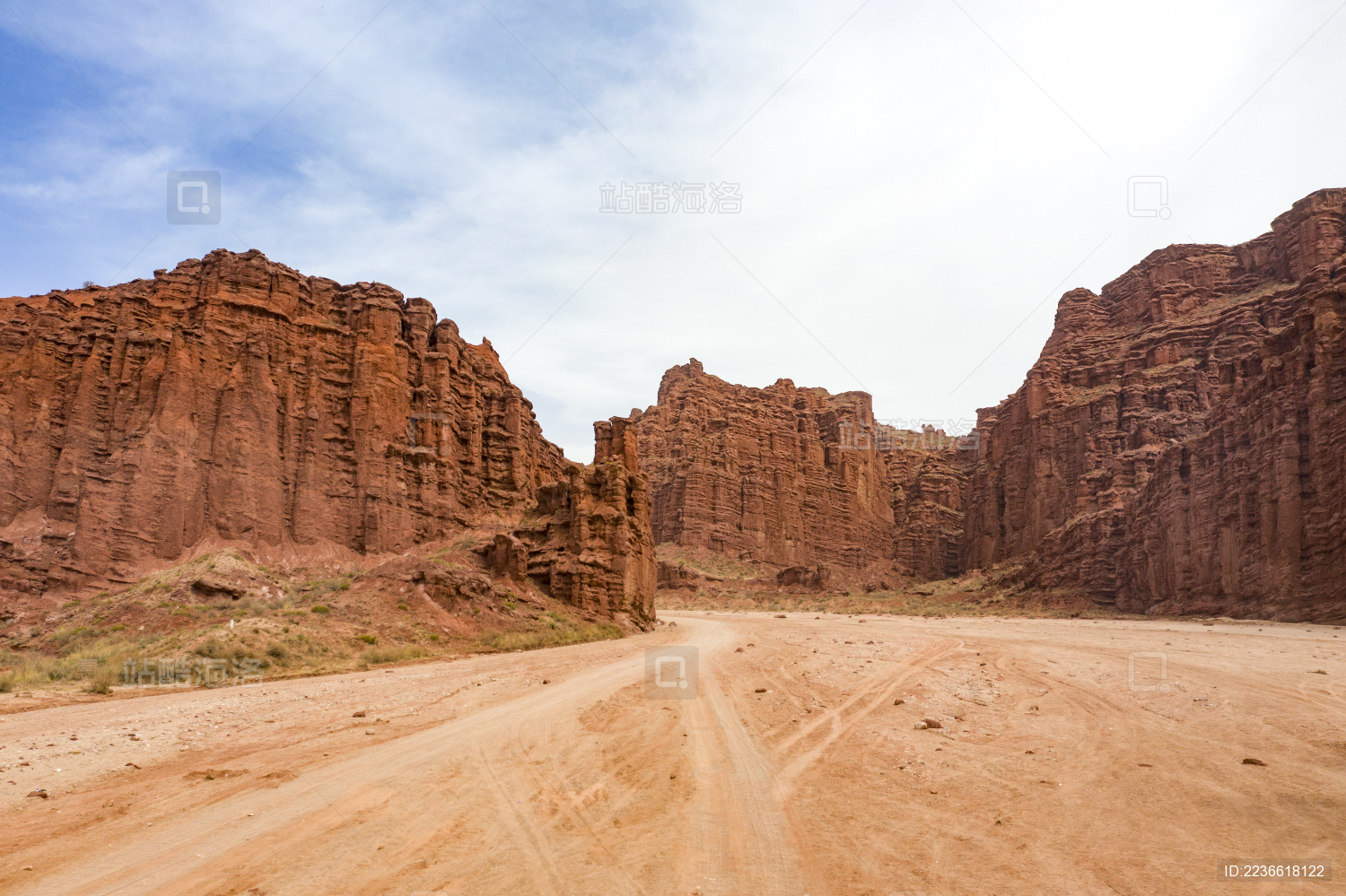 新疆阿克苏温宿大峡谷