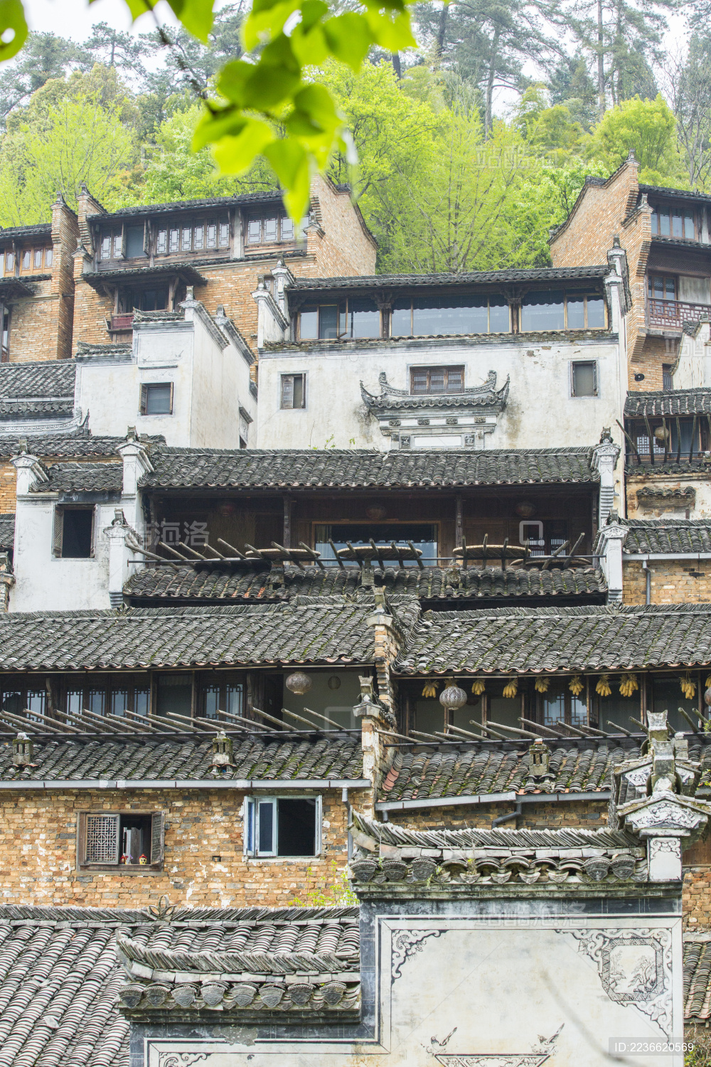 江西婺源篁岭景区的微派古建筑