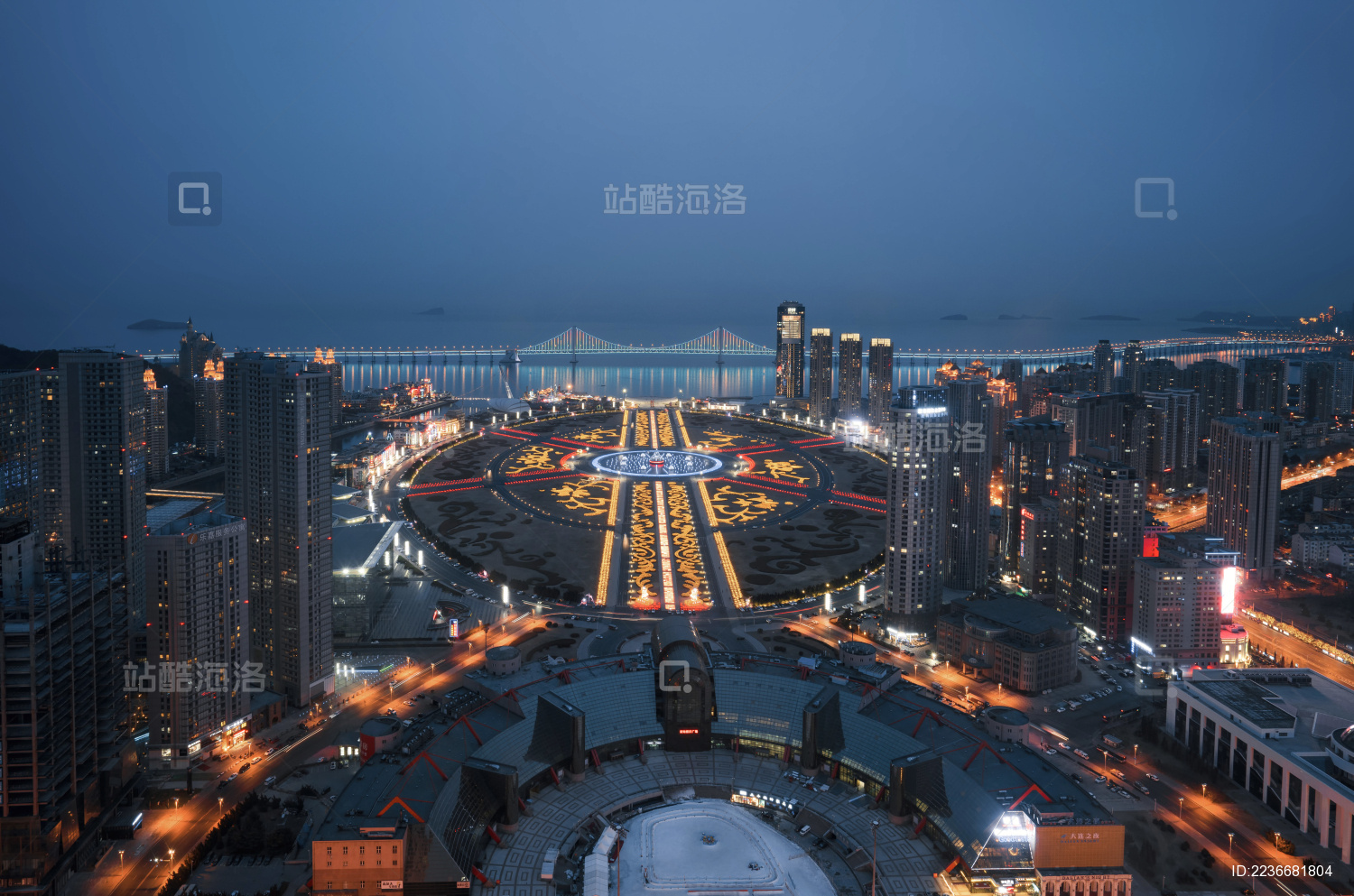 中国辽宁省大连市星海广场城市风光