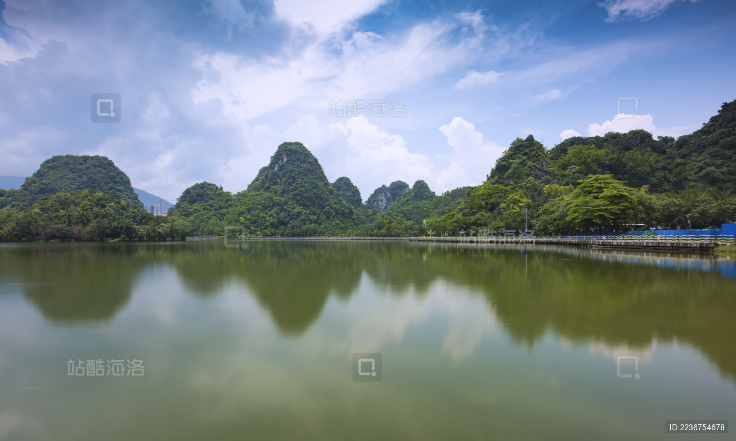 广东省云浮市蟠龙天湖景区