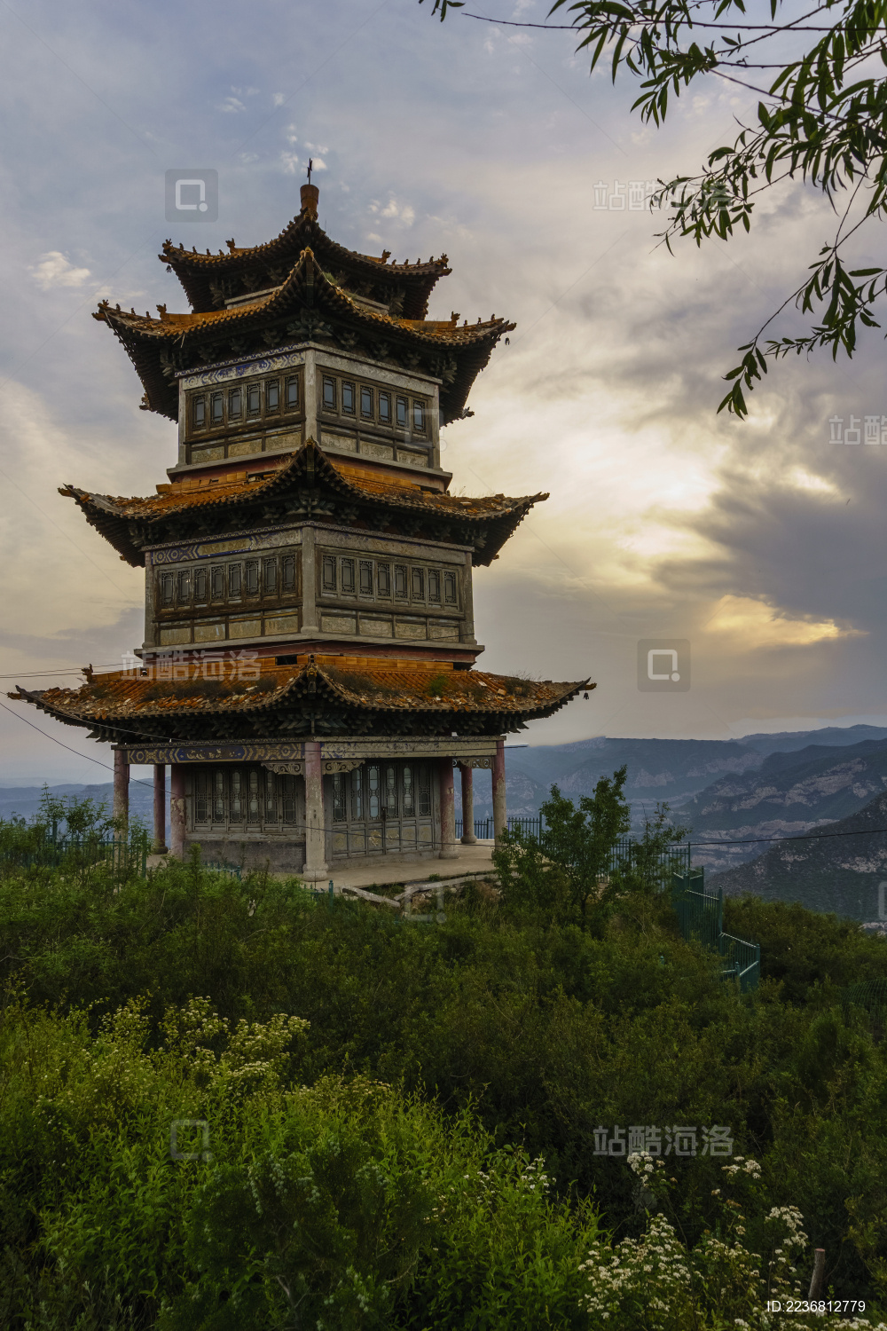 中国山西太原尖草坪汾河二库观河楼