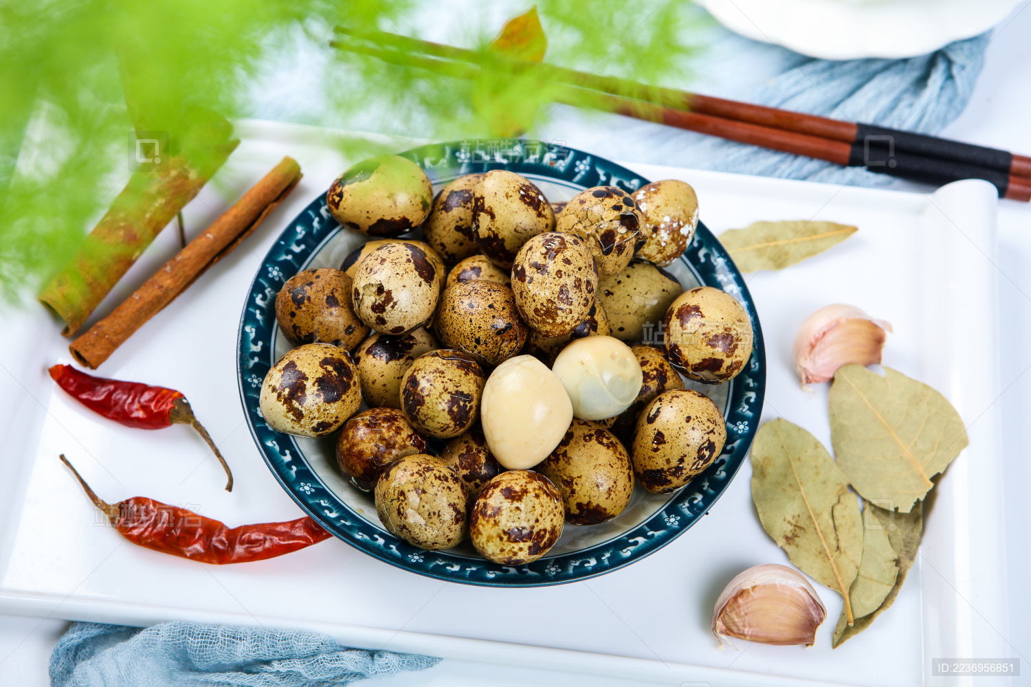 卤制食品美味营养的五香鹌鹑蛋