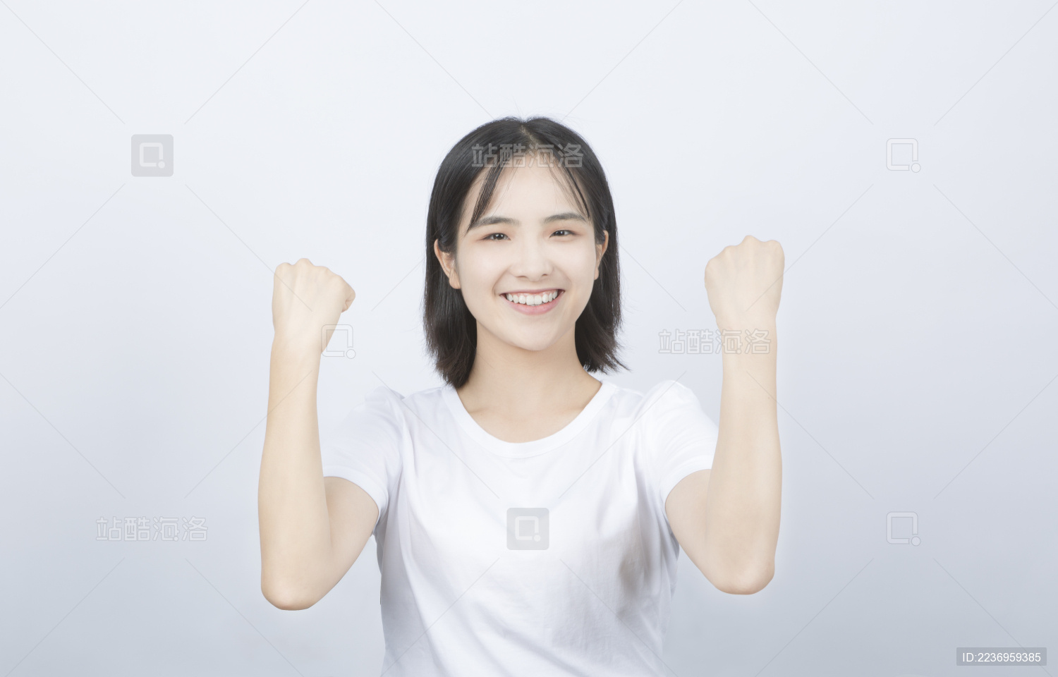 高清无背景日系短发女生加油打气