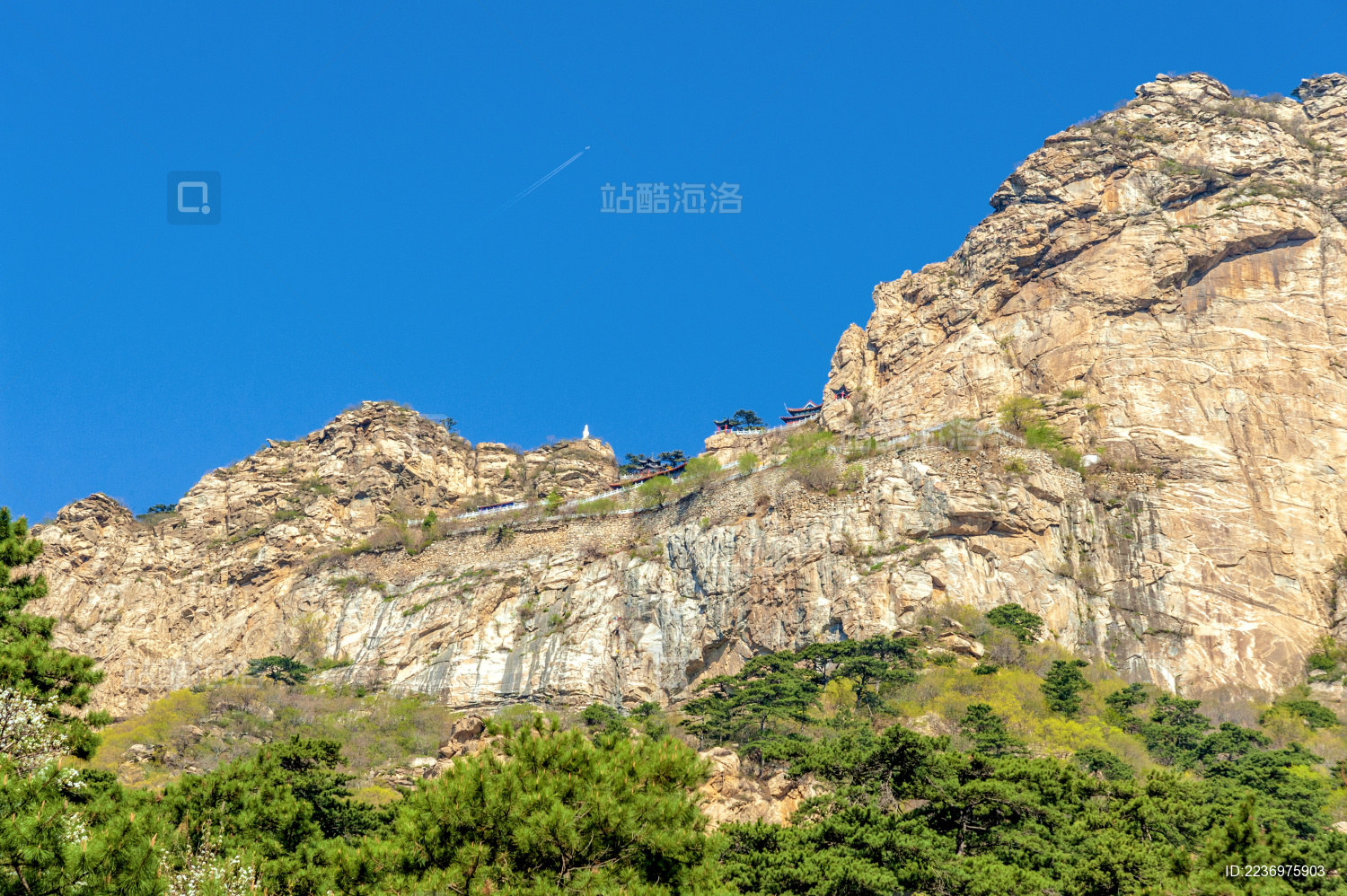 中国辽宁省锦州北镇医巫闾山脉大芦花景区
