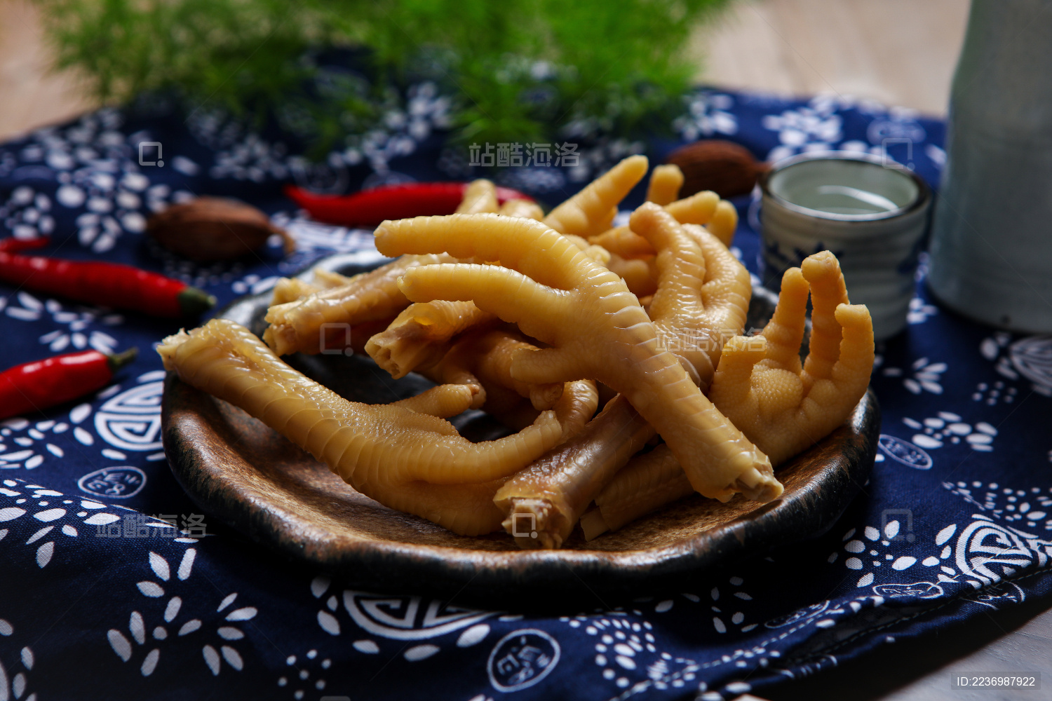 How to cook Chinese Flavored Salted Chicken Feet? - Think Recipe