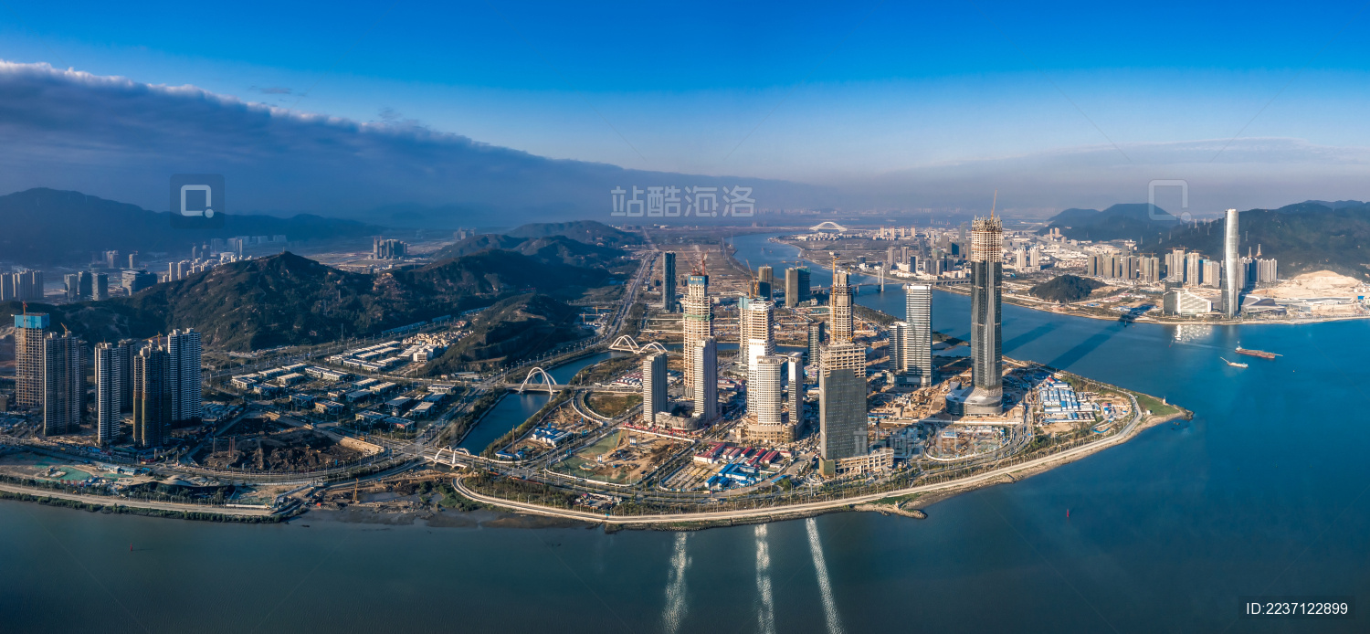 广东珠海横琴金融岛建筑群全景