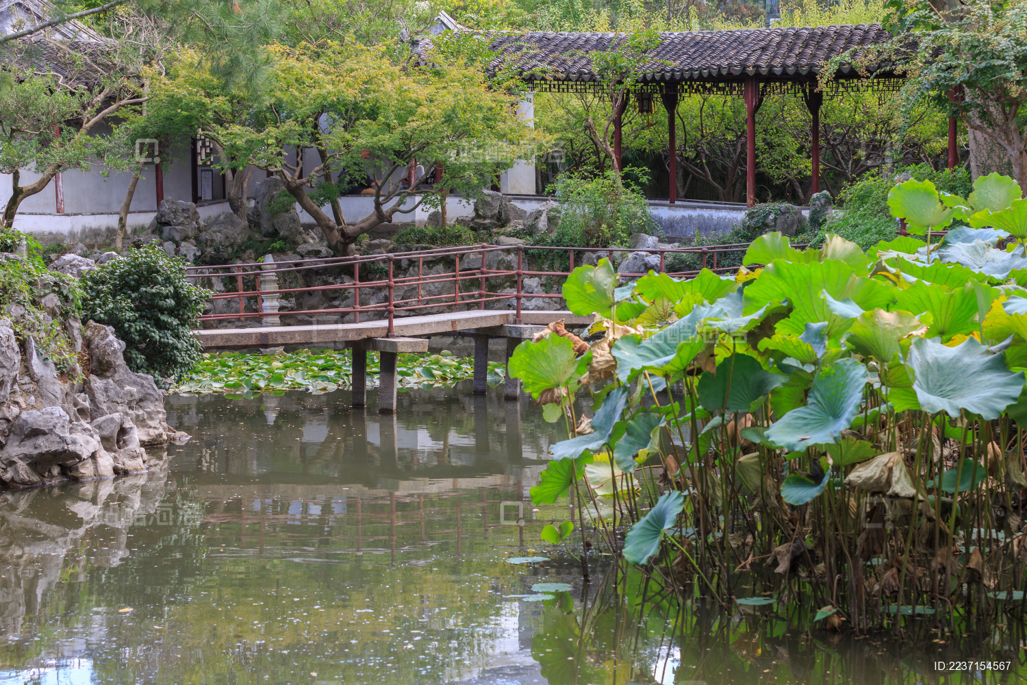 中国江苏省苏州市怡园之藕香榭.