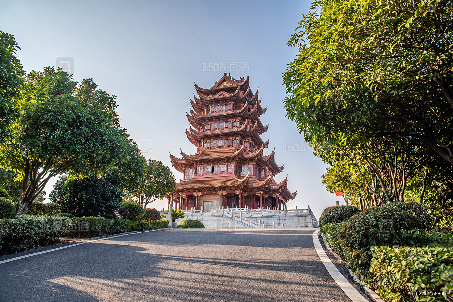 中国古典楼阁建筑湖南省郴州市五岭公园的五岭阁
