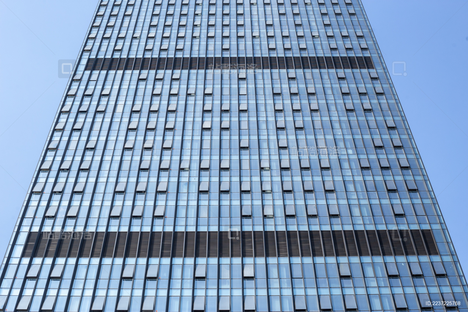 伟德国际上海加快推进建筑近零能耗、零碳创新示范