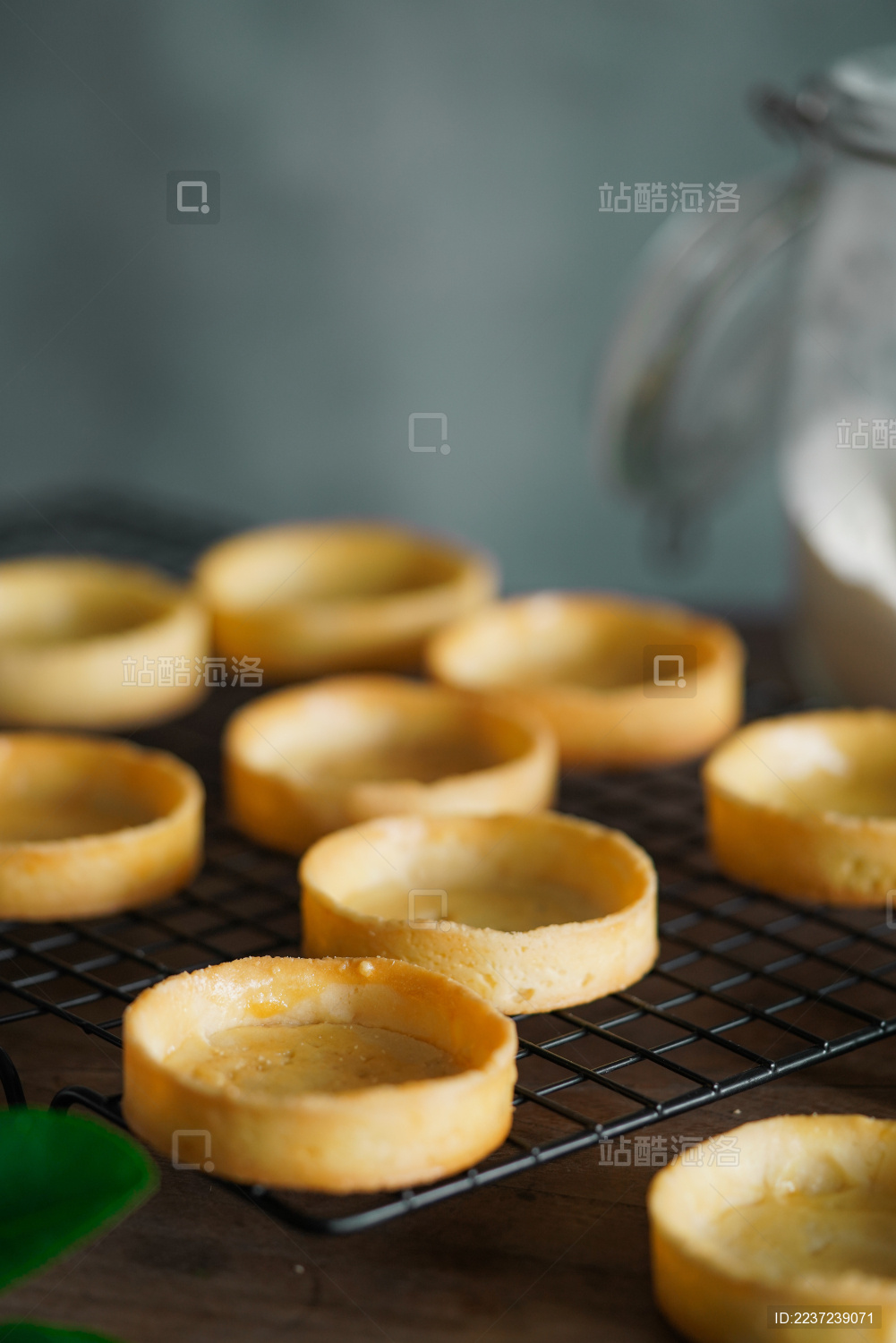 等待装馅的挞皮