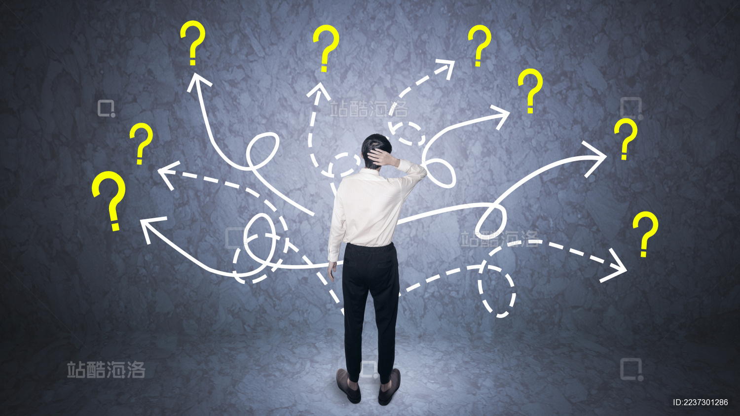 商务人士职场感觉思绪思路很乱问号不知所措抉择选择判断概念