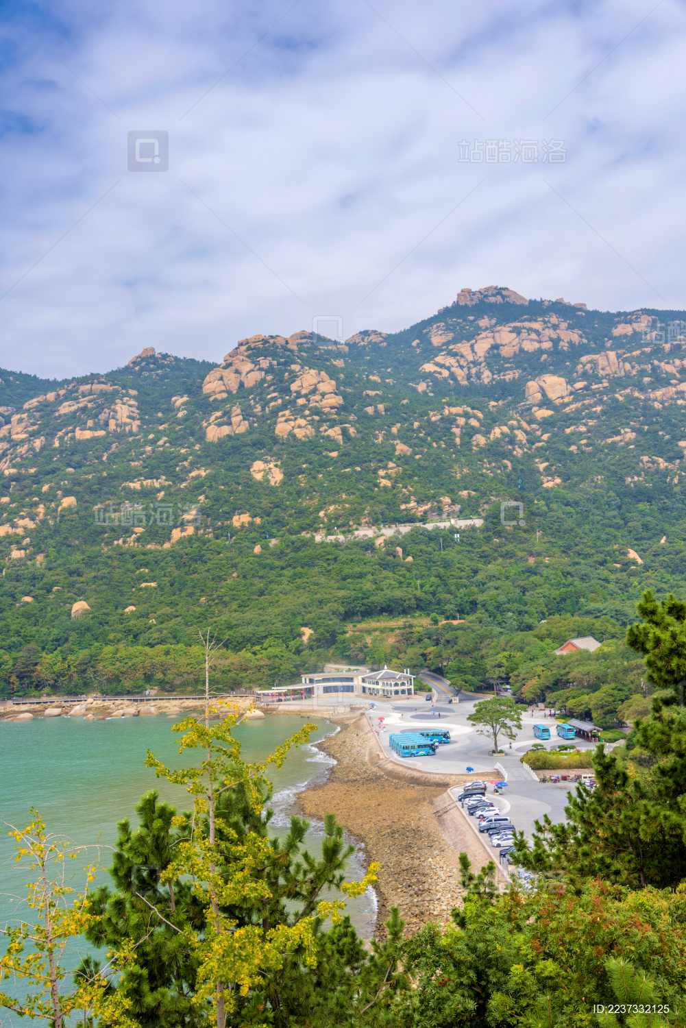 中国山东省青岛市崂山太清宫风景区海岸风光