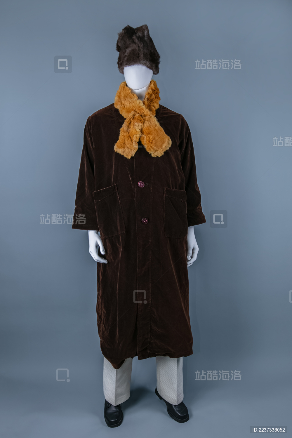 民国风男式褐色冬季呢绒睡衣服饰