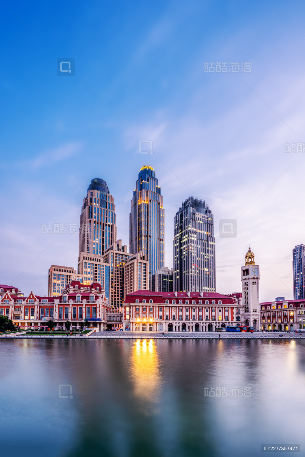 天津海河沿岸风景和夕阳日落