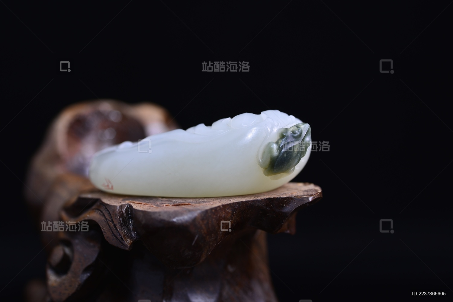 中国玉雕工艺品 白玉精品把玩件