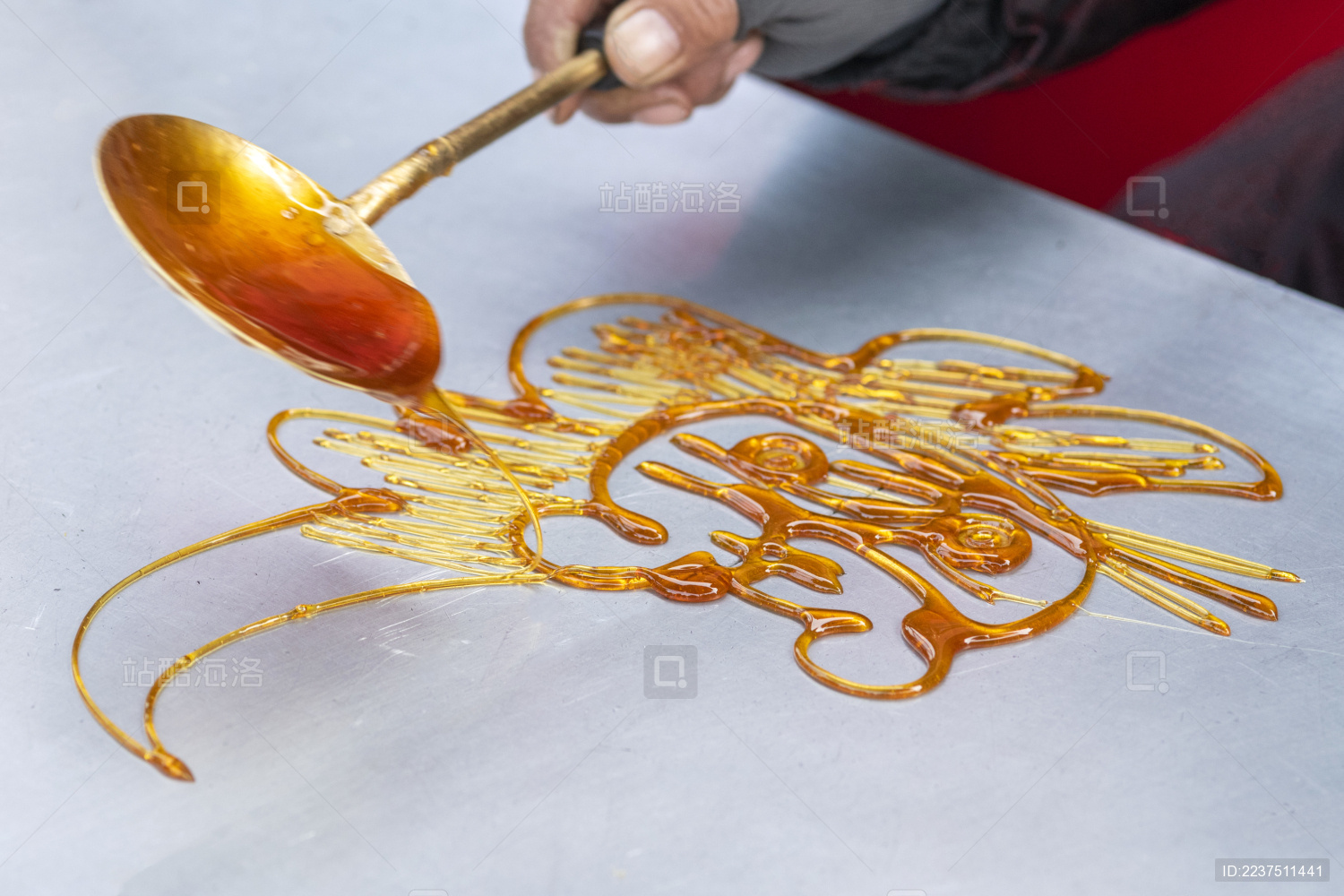 中国传统民间手工艺品画糖人特写