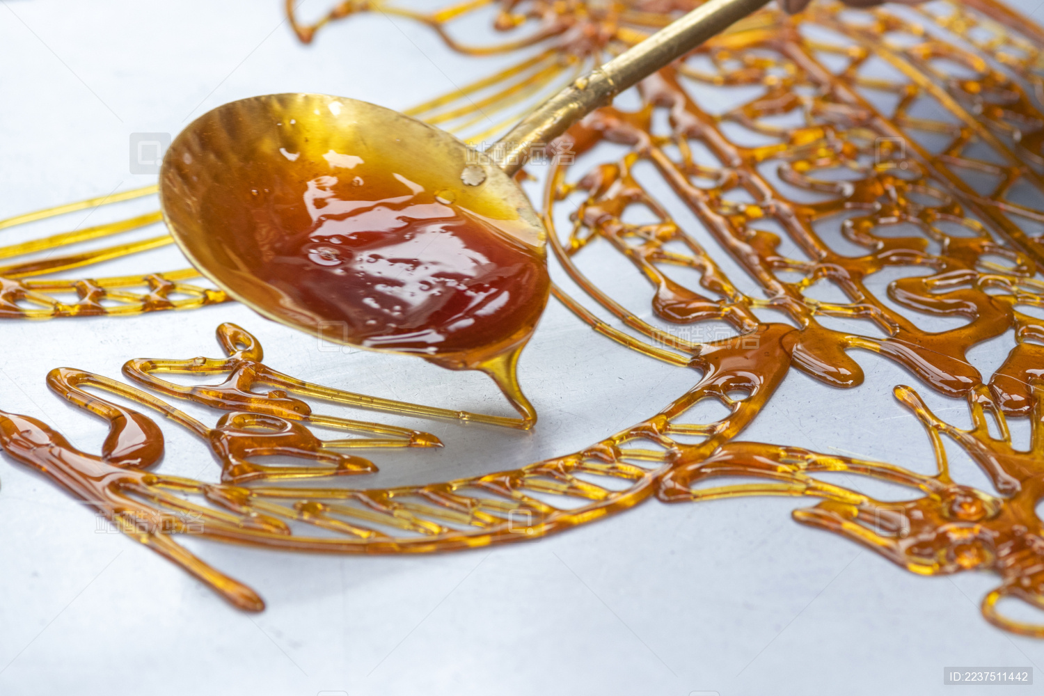 中国传统民间手工艺品画糖人特写