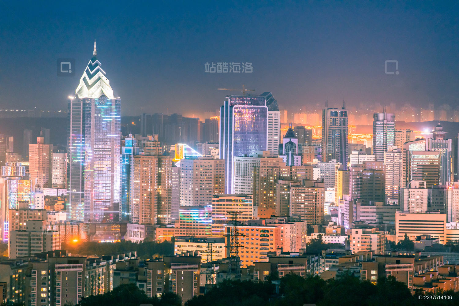 中国新疆乌鲁木齐市区夜景