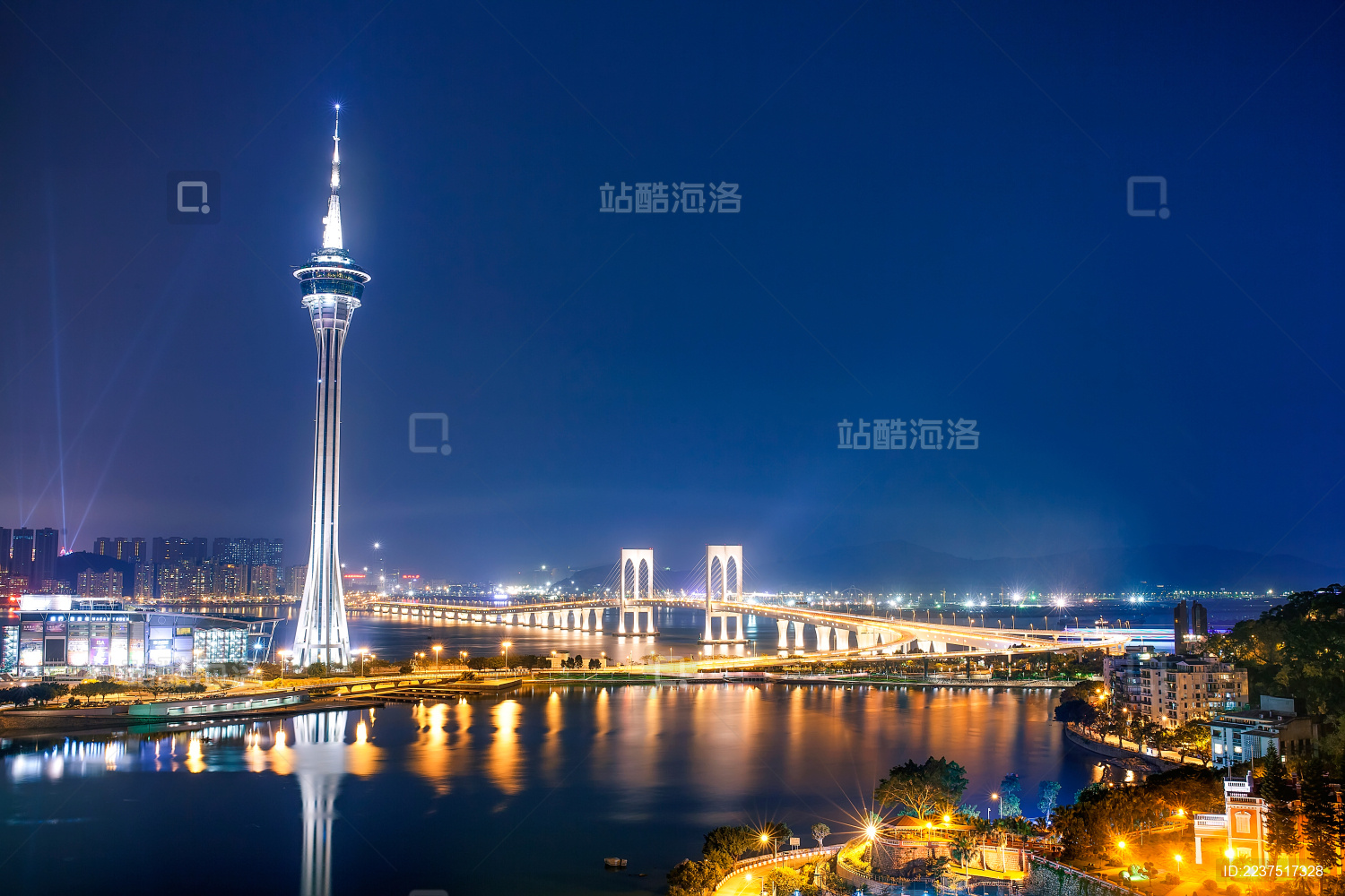 澳门旅游塔夜景