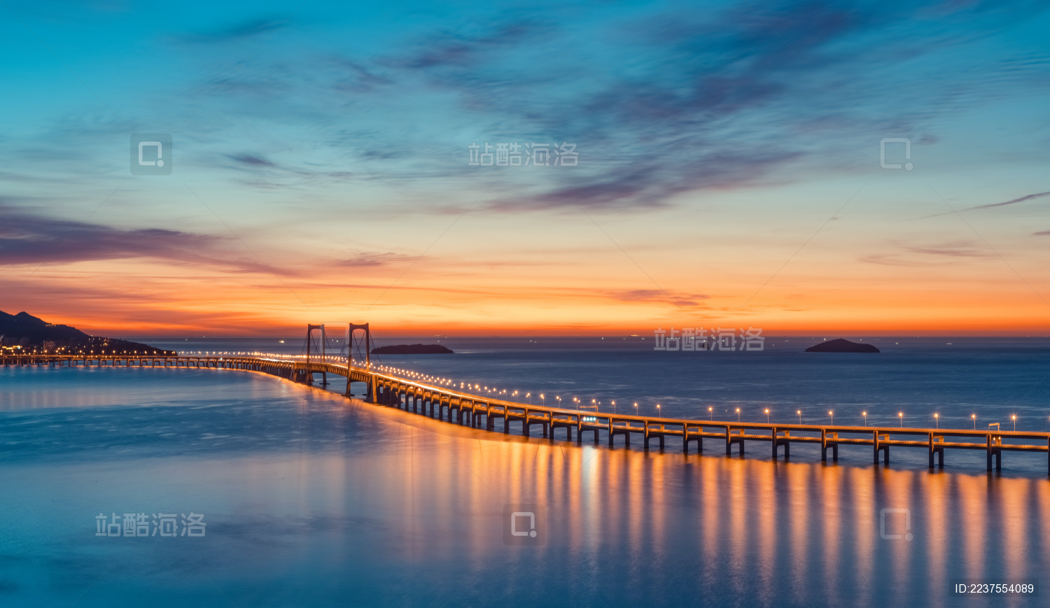 凌晨大连的跨海大桥